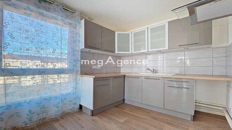 Ma-Cabane - Vente Appartement LES MUREAUX, 44 m²