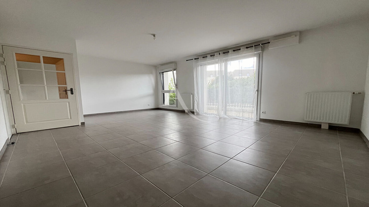 Ma-Cabane - Vente Appartement LES PONTS-DE-CE, 55 m²