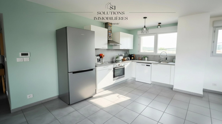 Ma-Cabane - Vente Appartement Les Roches-de-Condrieu, 64 m²