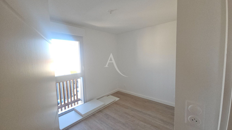 Ma-Cabane - Vente Appartement LES SABLES-D'OLONNE, 64 m²