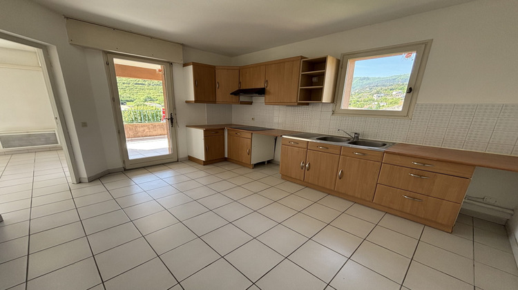 Ma-Cabane - Vente Appartement Les Vans, 74 m²