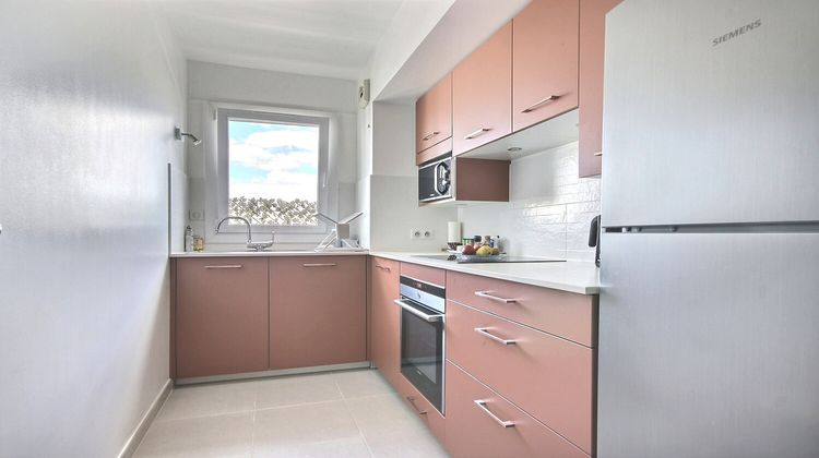 Ma-Cabane - Vente Appartement LEVALLOIS-PERRET, 77 m²