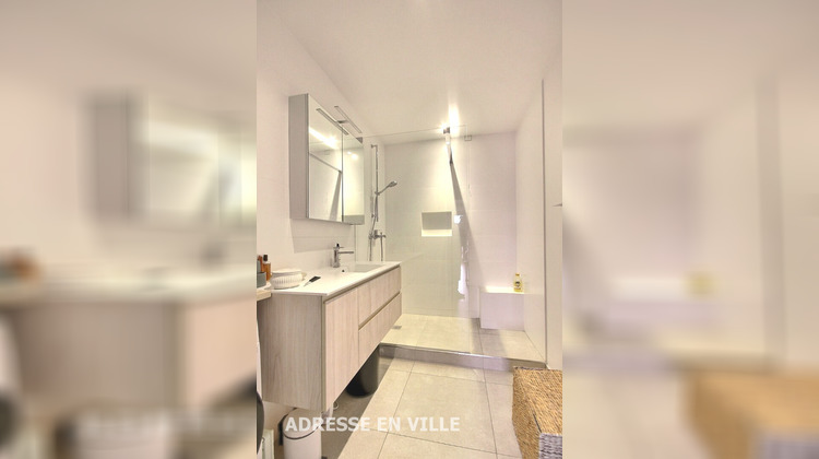 Ma-Cabane - Vente Appartement LEVALLOIS-PERRET, 70 m²