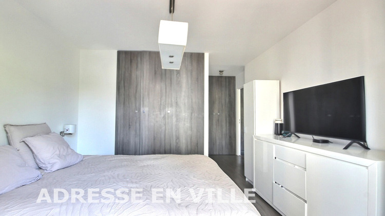 Ma-Cabane - Vente Appartement LEVALLOIS-PERRET, 73 m²