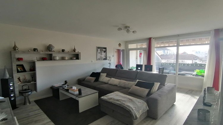 Ma-Cabane - Vente Appartement LONGVIC, 72 m²