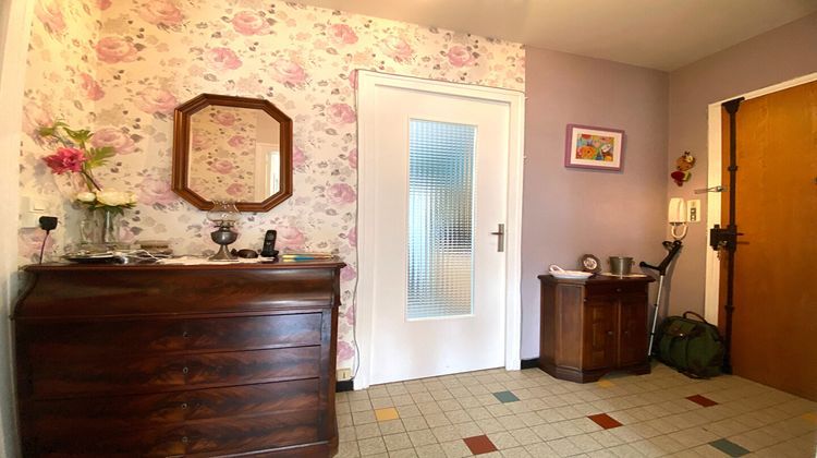 Ma-Cabane - Vente Appartement LONS-LE-SAUNIER, 81 m²