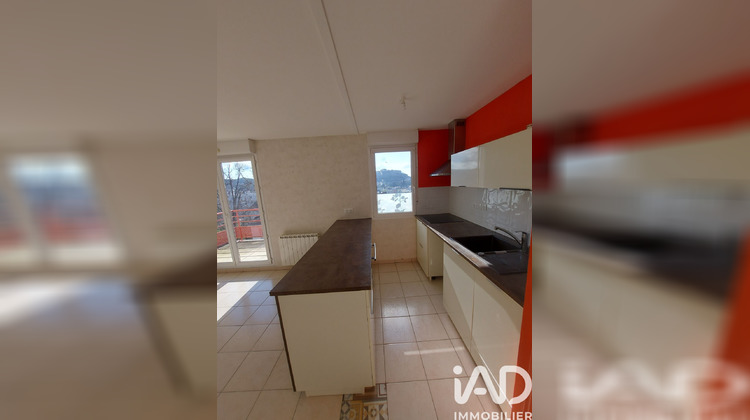 Ma-Cabane - Vente Appartement Lons-le-Saunier, 54 m²