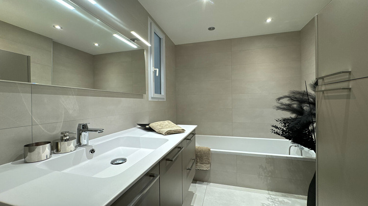 Ma-Cabane - Vente Appartement LONS-LE-SAUNIER, 154 m²