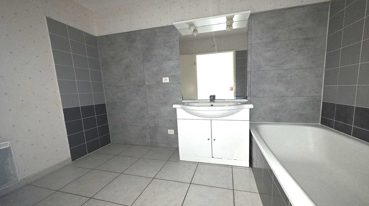 Ma-Cabane - Vente Appartement LONS-LE-SAUNIER, 74 m²