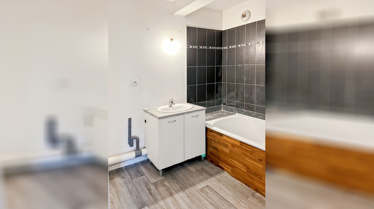 Ma-Cabane - Vente Appartement LORMONT, 59 m²