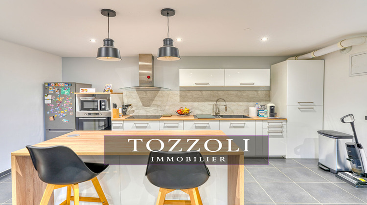 Ma-Cabane - Vente Appartement LUZINAY, 70 m²