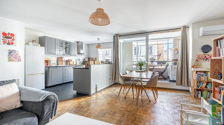 Ma-Cabane - Vente Appartement LYON, 63 m²
