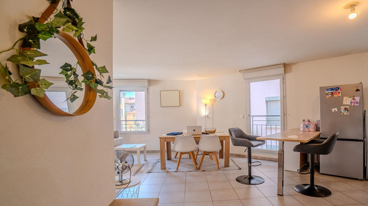 Ma-Cabane - Vente Appartement LYON, 66 m²