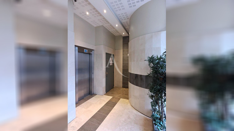 Ma-Cabane - Vente Appartement LYON 7, 73 m²