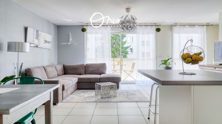 Ma-Cabane - Vente Appartement LYON 8, 74 m²