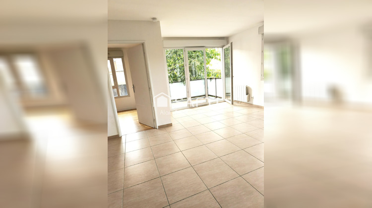 Ma-Cabane - Vente Appartement Lyon 8e Arrondissement, 66 m²