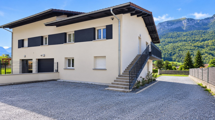 Ma-Cabane - Vente Appartement MAGLAND, 63 m²