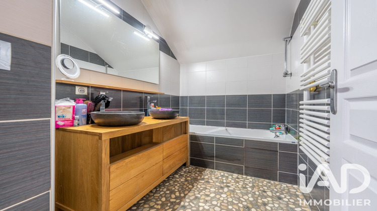 Ma-Cabane - Vente Appartement Magland, 82 m²
