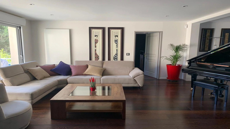 Ma-Cabane - Vente Appartement Magny-le-Hongre, 204 m²