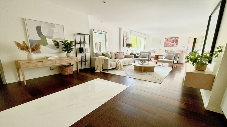 Ma-Cabane - Vente Appartement Magny-le-Hongre, 204 m²