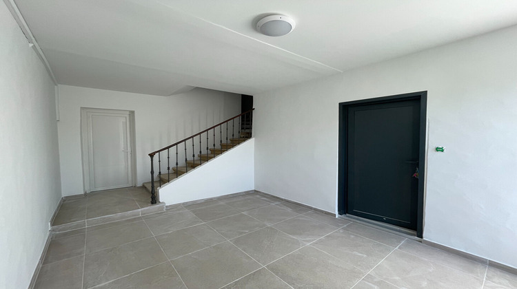 Ma-Cabane - Vente Appartement MALAUCENE, 61 m²