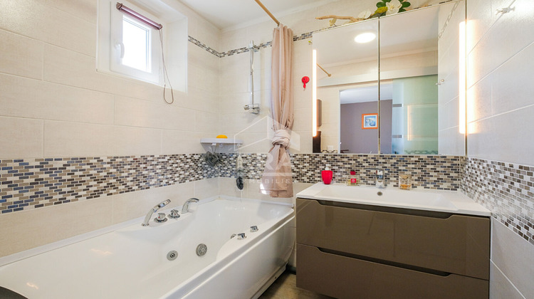 Ma-Cabane - Vente Appartement MALLEMORT, 68 m²