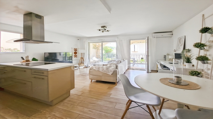 Ma-Cabane - Vente Appartement MALLEMORT, 56 m²