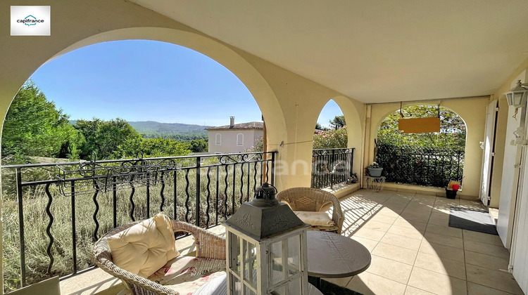 Ma-Cabane - Vente Appartement MALLEMORT, 64 m²
