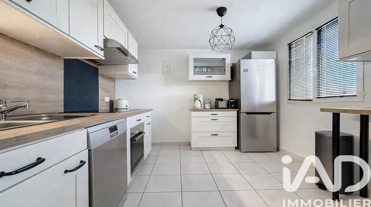 Ma-Cabane - Vente Appartement Mandres-les-Roses, 83 m²