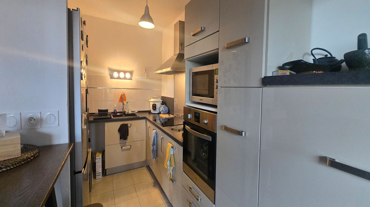 Ma-Cabane - Vente Appartement MARSEILLE 10, 64 m²