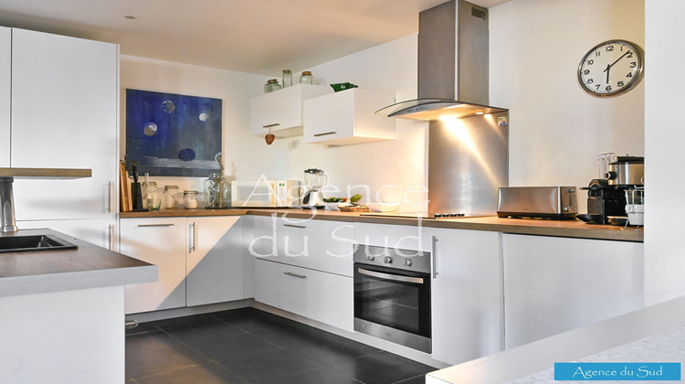 Ma-Cabane - Vente Appartement MARSEILLE 11, 110 m²