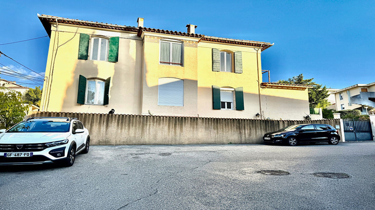 Ma-Cabane - Vente Appartement MARSEILLE 11, 103 m²