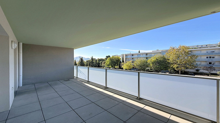 Ma-Cabane - Vente Appartement MARSEILLE 11, 63 m²