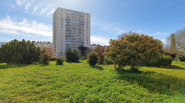 Ma-Cabane - Vente Appartement MARSEILLE 11, 81 m²