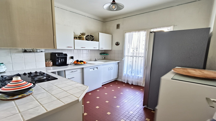 Ma-Cabane - Vente Appartement MARSEILLE 11, 81 m²