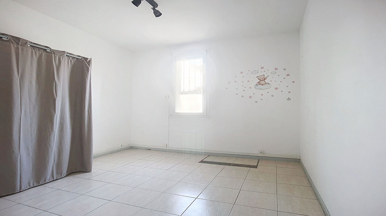 Ma-Cabane - Vente Appartement MARSEILLE 12, 84 m²
