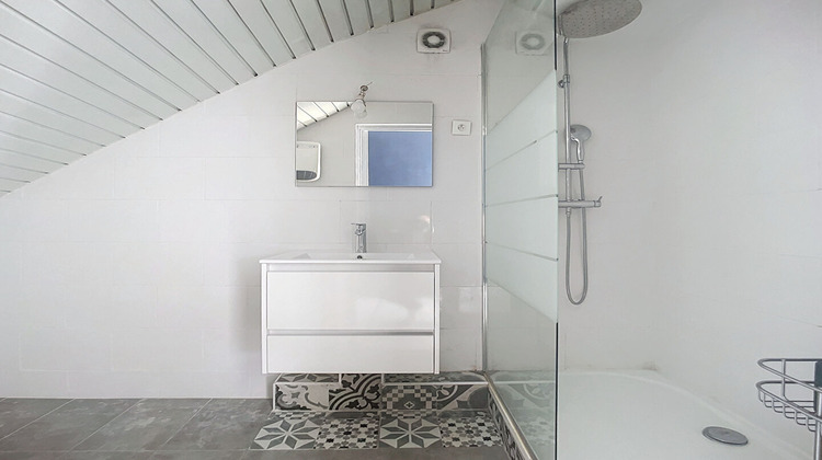 Ma-Cabane - Vente Appartement MARSEILLE 12, 84 m²