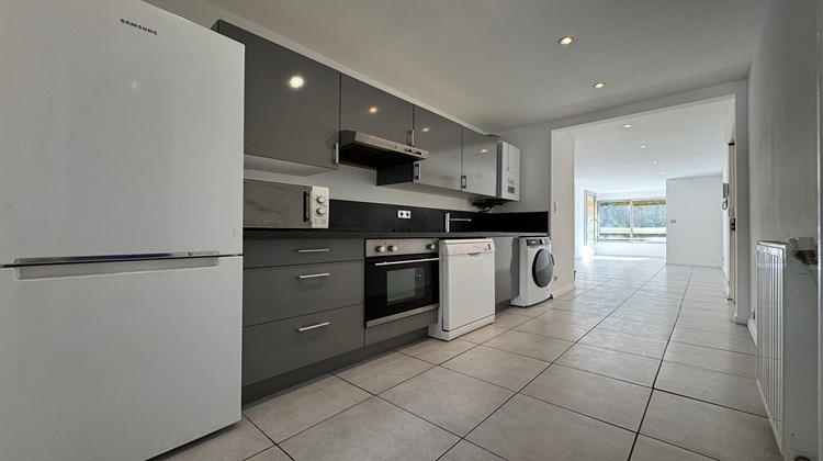 Ma-Cabane - Vente Appartement MARSEILLE 12, 75 m²