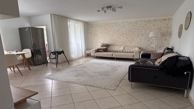 Ma-Cabane - Vente Appartement MARSEILLE 12, 64 m²