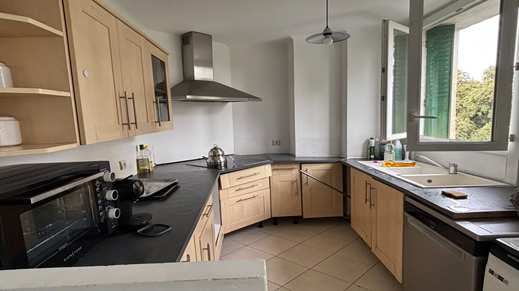 Ma-Cabane - Vente Appartement MARSEILLE 12, 64 m²