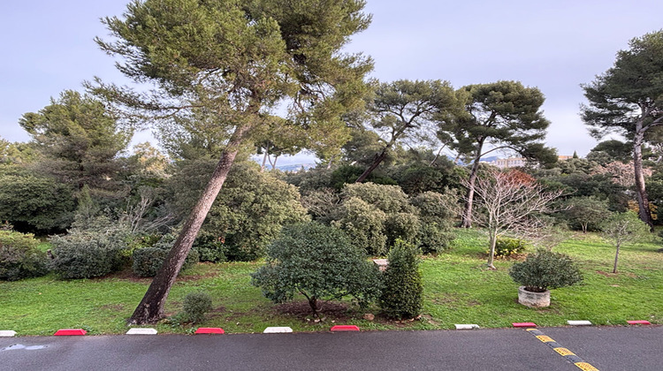 Ma-Cabane - Vente Appartement MARSEILLE 12, 64 m²