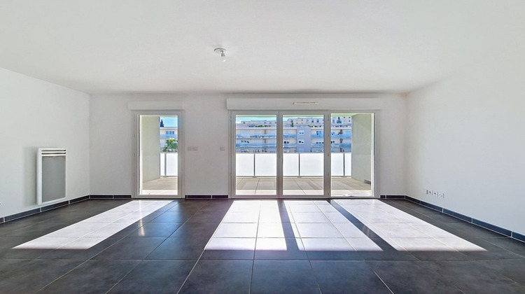 Ma-Cabane - Vente Appartement MARSEILLE 12, 63 m²