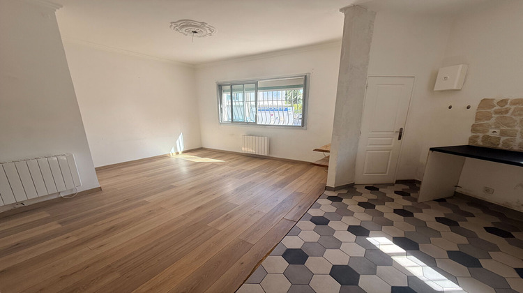 Ma-Cabane - Vente Appartement MARSEILLE 12, 57 m²