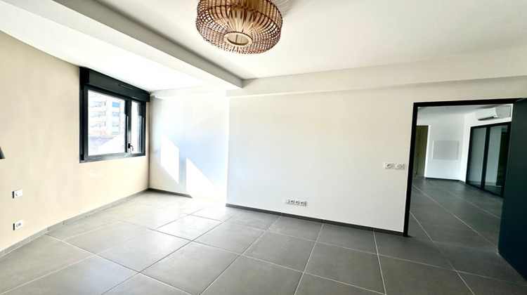 Ma-Cabane - Vente Appartement MARSEILLE 12EME ARRONDISSEMENT, 98 m²