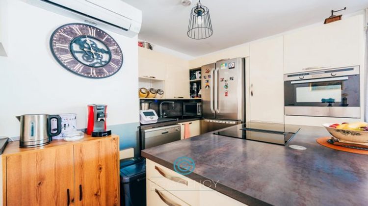 Ma-Cabane - Vente Appartement Marseille, 65 m²