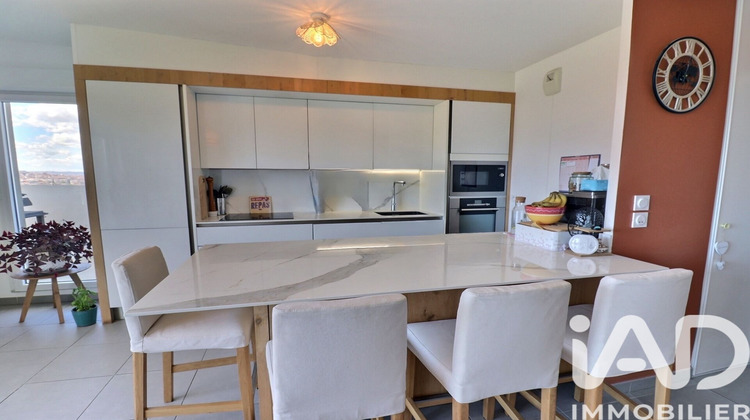 Ma-Cabane - Vente Appartement Marseille, 81 m²