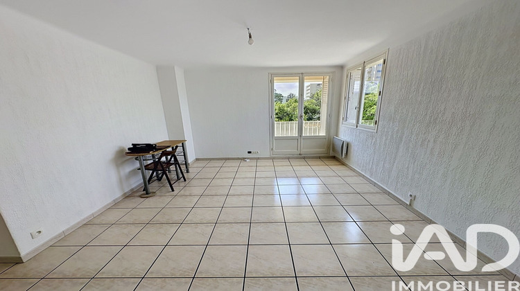 Ma-Cabane - Vente Appartement Marseille, 61 m²