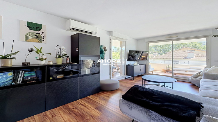 Ma-Cabane - Vente Appartement Marseille, 67 m²