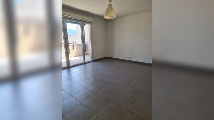 Ma-Cabane - Vente Appartement Marseille, 59 m²