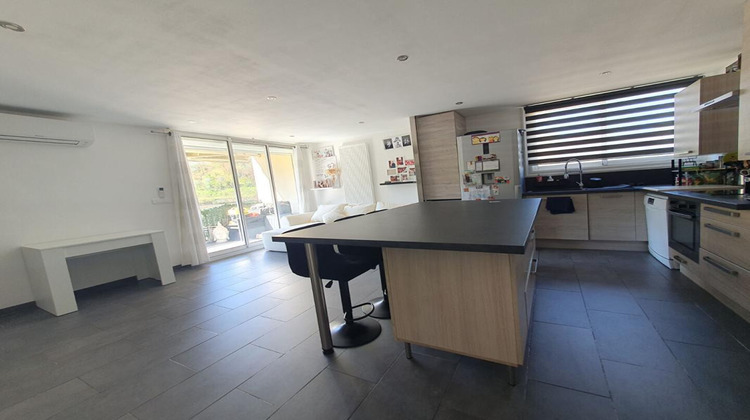 Ma-Cabane - Vente Appartement MARSEILLE, 76 m²
